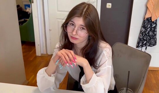 Сводная сестра сосет хер братцу, чтобы тот отвез ее в колледж на машине Сводная сестра сосет хер братцу, чтобы тот отвез ее в колледж на машине