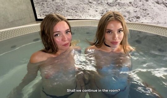 Мыться в сауне с девками совсем не главное.... Смотреть видео без скачивания. Мыться в сауне с девками совсем не главное.... Смотреть видео без скачивания.