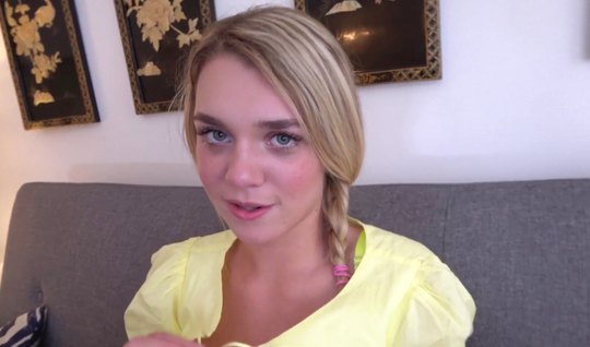 Явился на смотрины к 18-летней подруге и получил классный секс... Явился на смотрины к 18-летней подруге и получил классный секс...