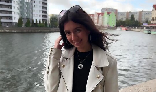 Катя паренька сняла и чуть ли не сразу в жопу дала... Катя паренька сняла и чуть ли не сразу в жопу дала...