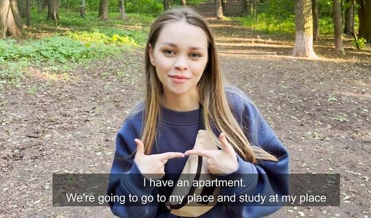 Заманила старшекурсника к себе на квартиру и занялась с ним сексом... Заманила старшекурсника к себе на квартиру и занялась с ним сексом...